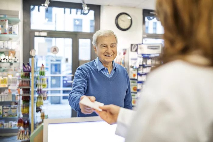 When Should You Use a Discount Card for Medicare Prescription Drugs?